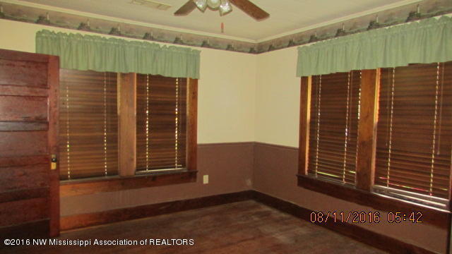 604 South West Street Ripley, MS 38663 - Photo 8 of 9 IMG_7905