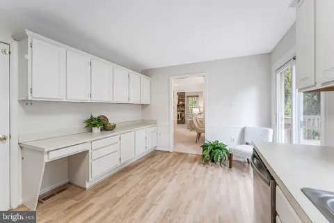 $825,000 | 13203 Stone Heather Drive, Herndon, VA 20171
