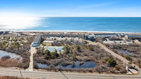 $645,000 | 2178 Montauk Highway, Unit 73, Amagansett, NY 11930