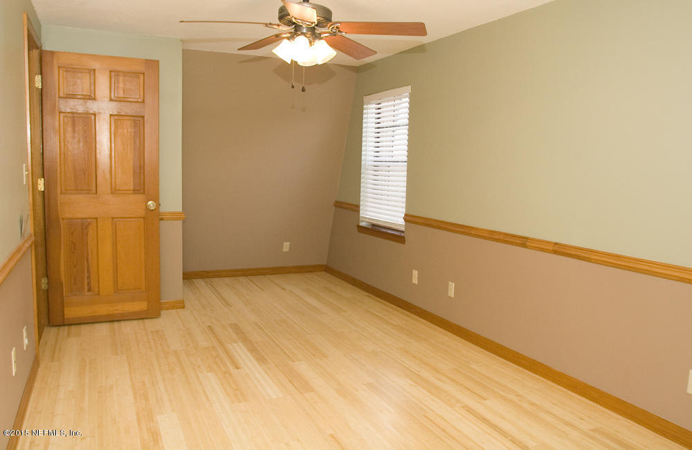 198 Keuka Road Interlachen, FL 32148 - Photo 9 of 16 Bed1-1.jpg