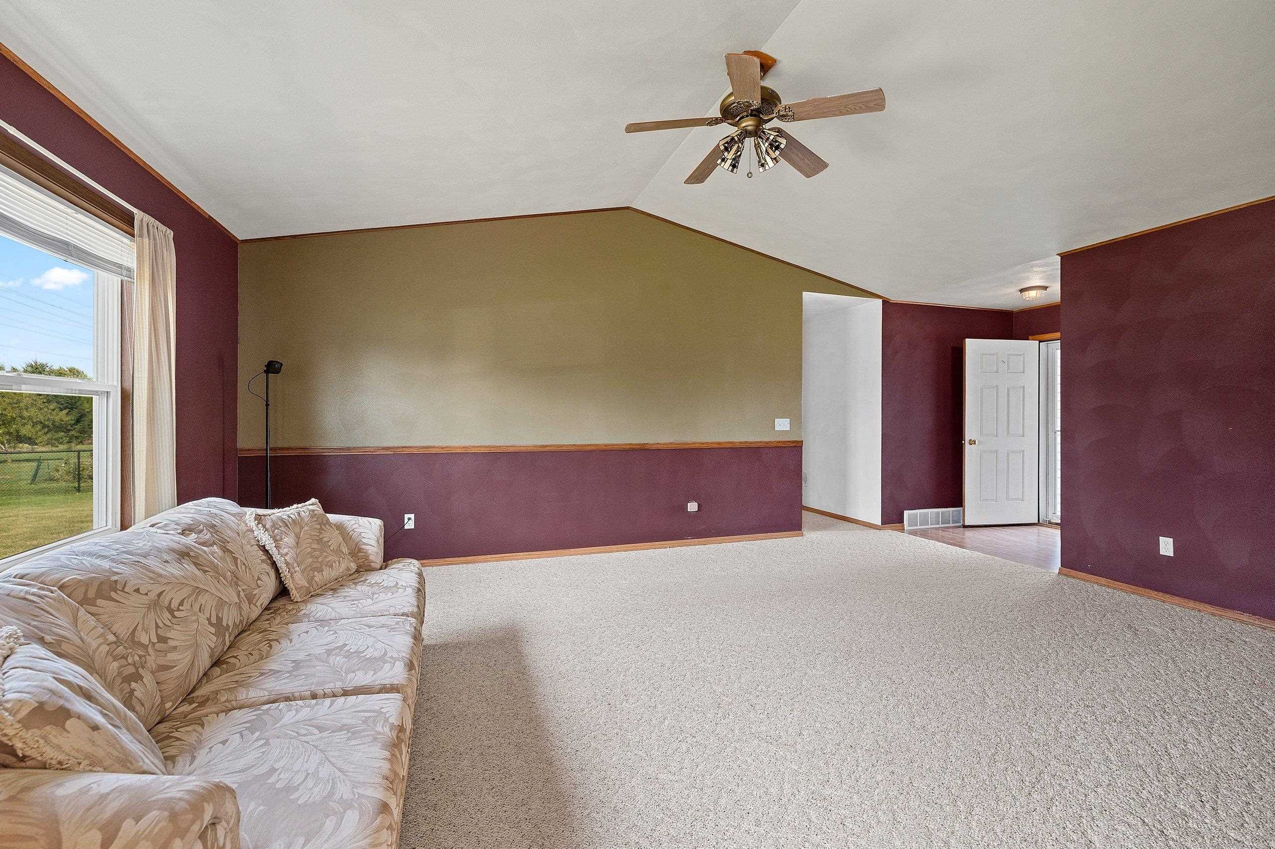 W6042 Greystone Court Appleton, WI 54915 - Photo 9 of 38 Gallery Image 9