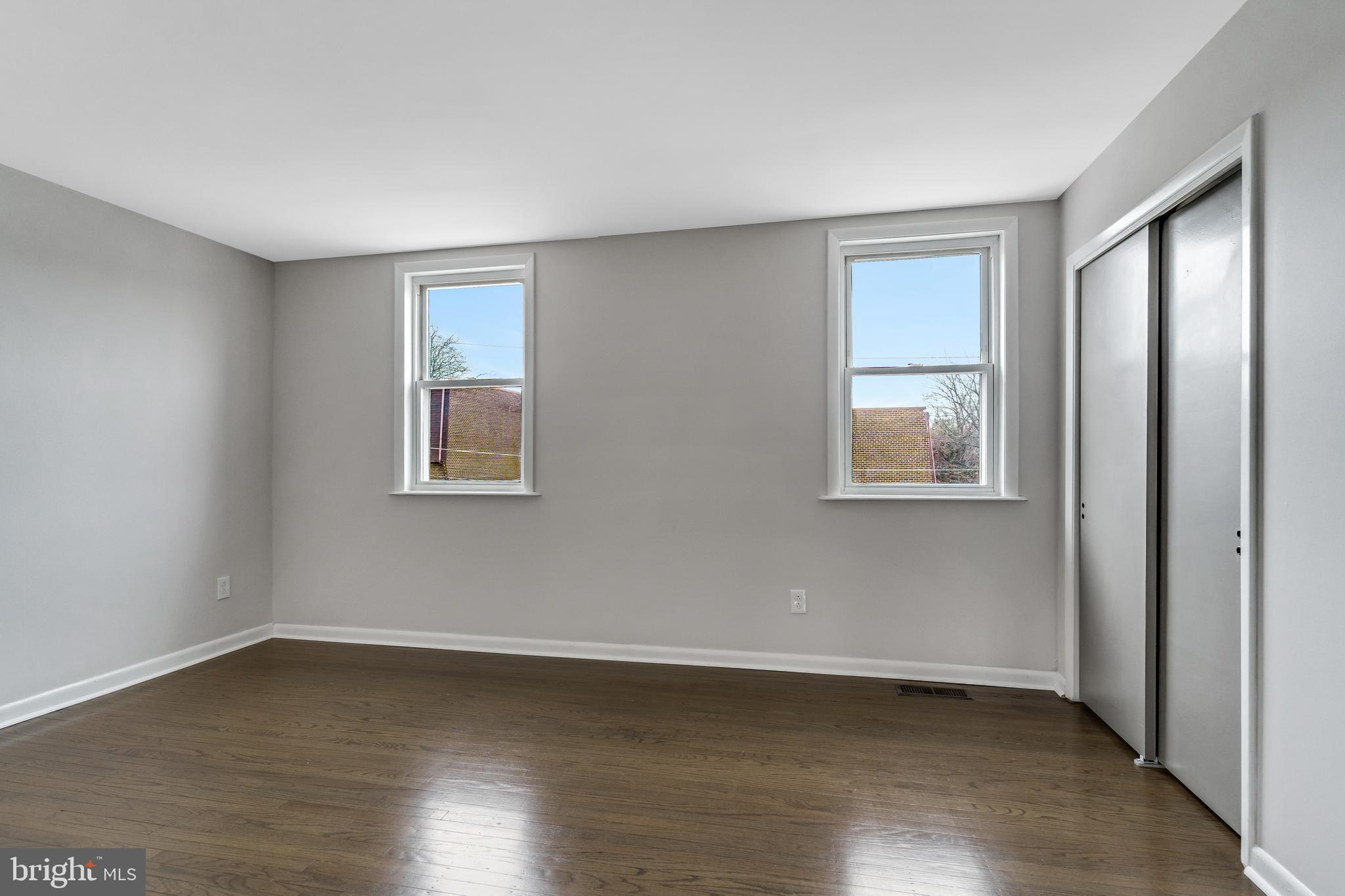 2816 Woodbridge Road Philadelphia, PA 19114 - Photo 12 of 32