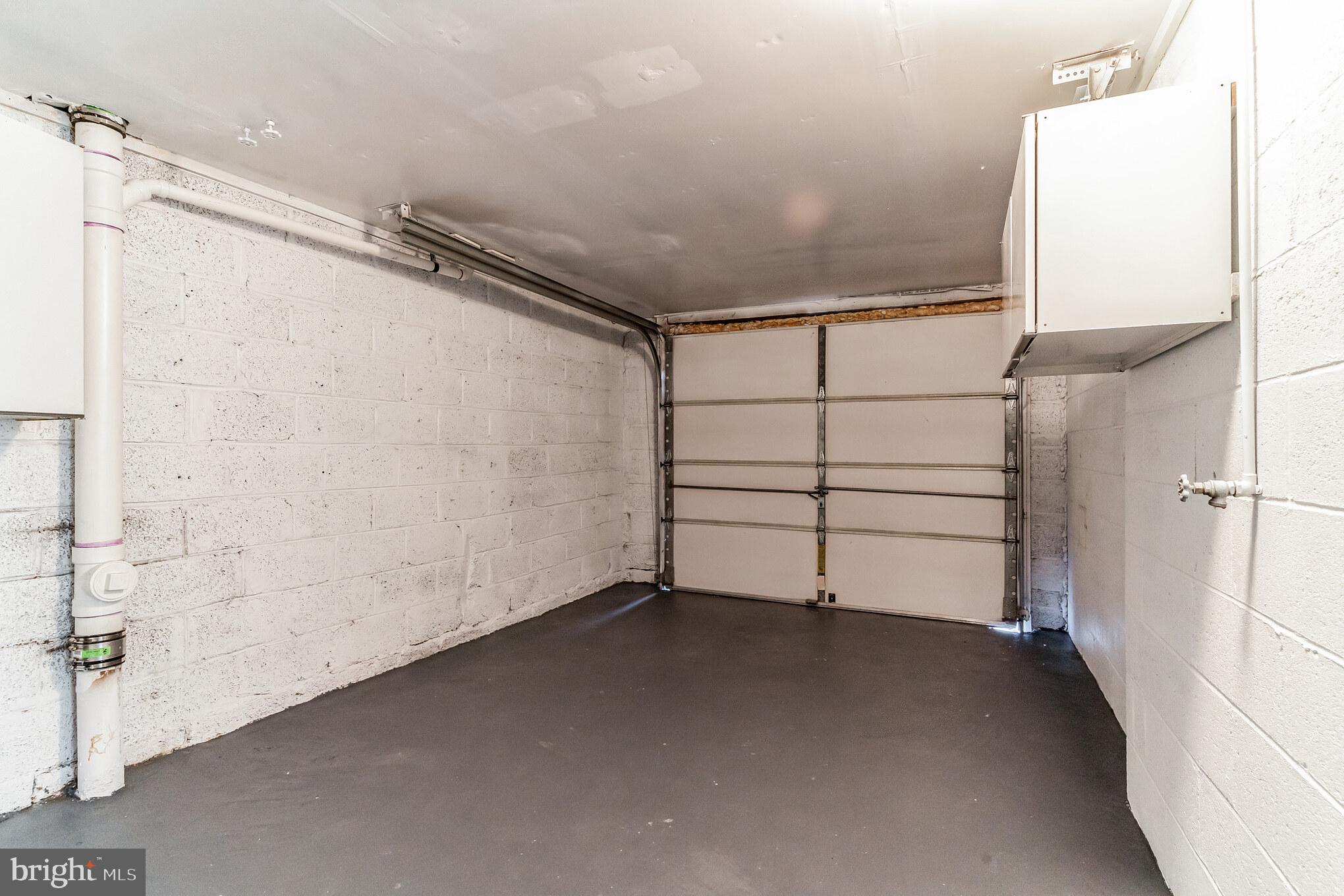 2816 Woodbridge Road Philadelphia, PA 19114 - Photo 28 of 32