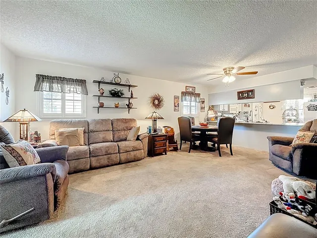 $220,000 | 38225 Boxwood Drive, Unit 38225, Zephyrhills, FL 33542