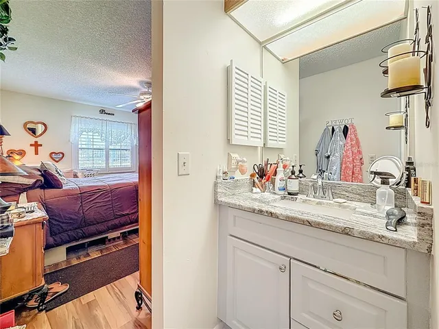 $220,000 | 38225 Boxwood Drive, Unit 38225, Zephyrhills, FL 33542