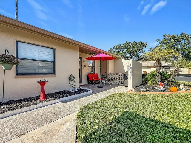 $220,000 | 38225 Boxwood Drive, Unit 38225, Zephyrhills, FL 33542