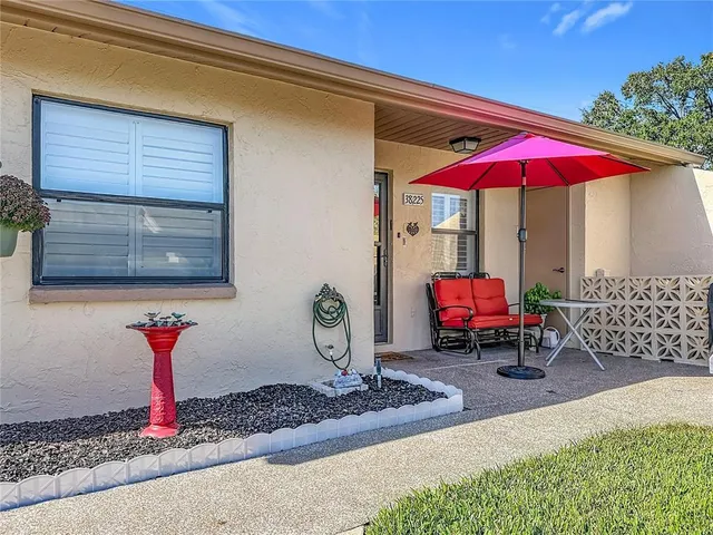 $220,000 | 38225 Boxwood Drive, Unit 38225, Zephyrhills, FL 33542