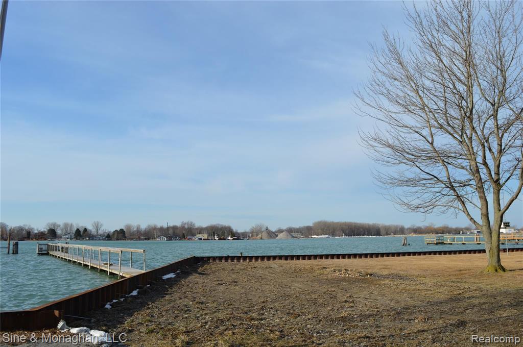 3261 Pointe Tremble Road Algonac, MI 48001 - Photo 12 of 33
