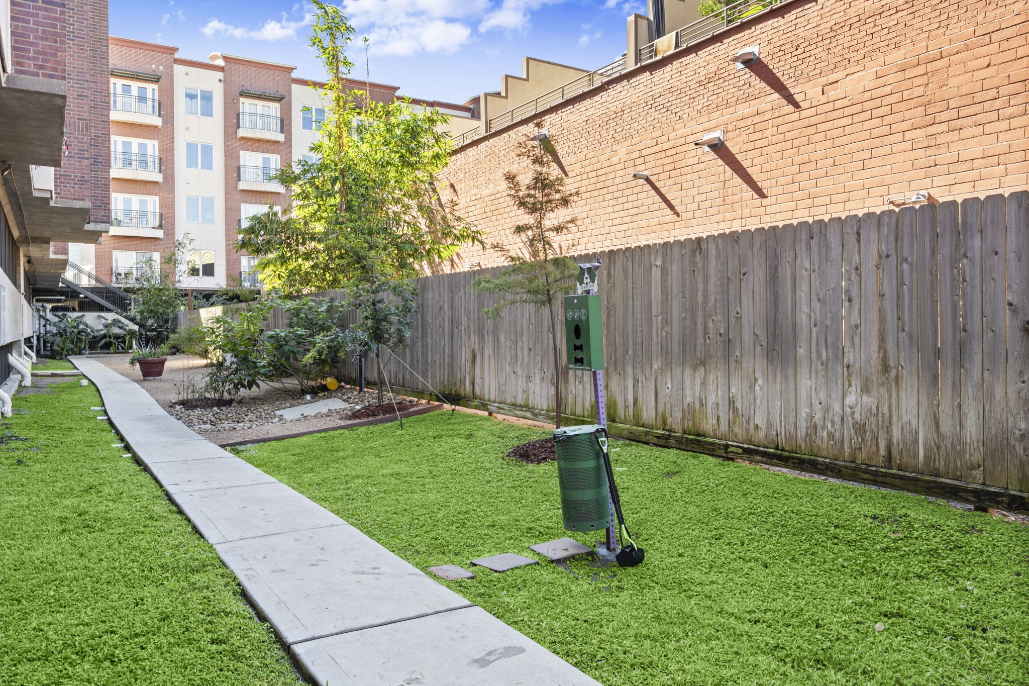 1900 Genesee Street, Unit 302 Houston, TX 77006 - Photo 28 of 30