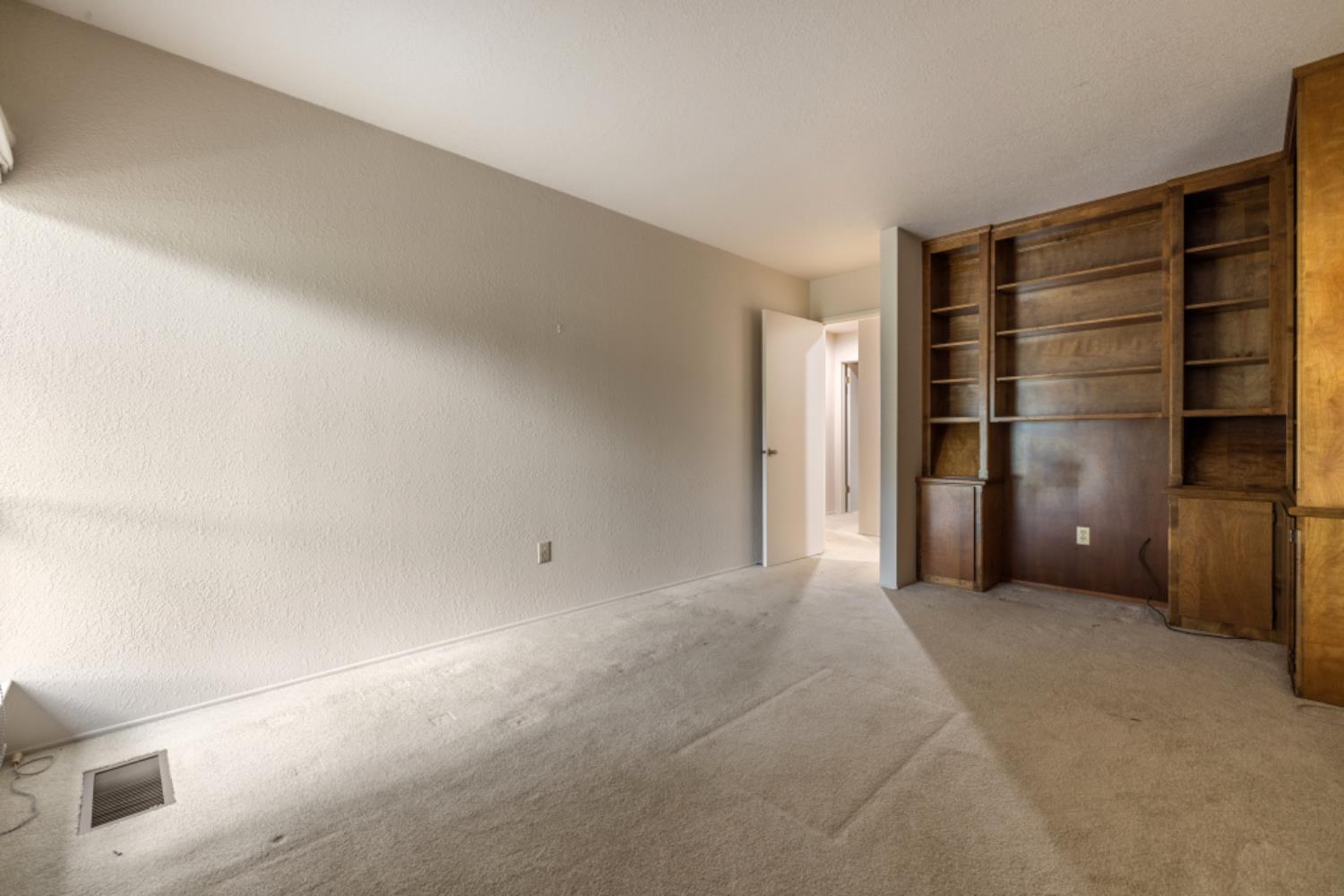 218 Brook Way Modesto, CA 95354 - Photo 36 of 55