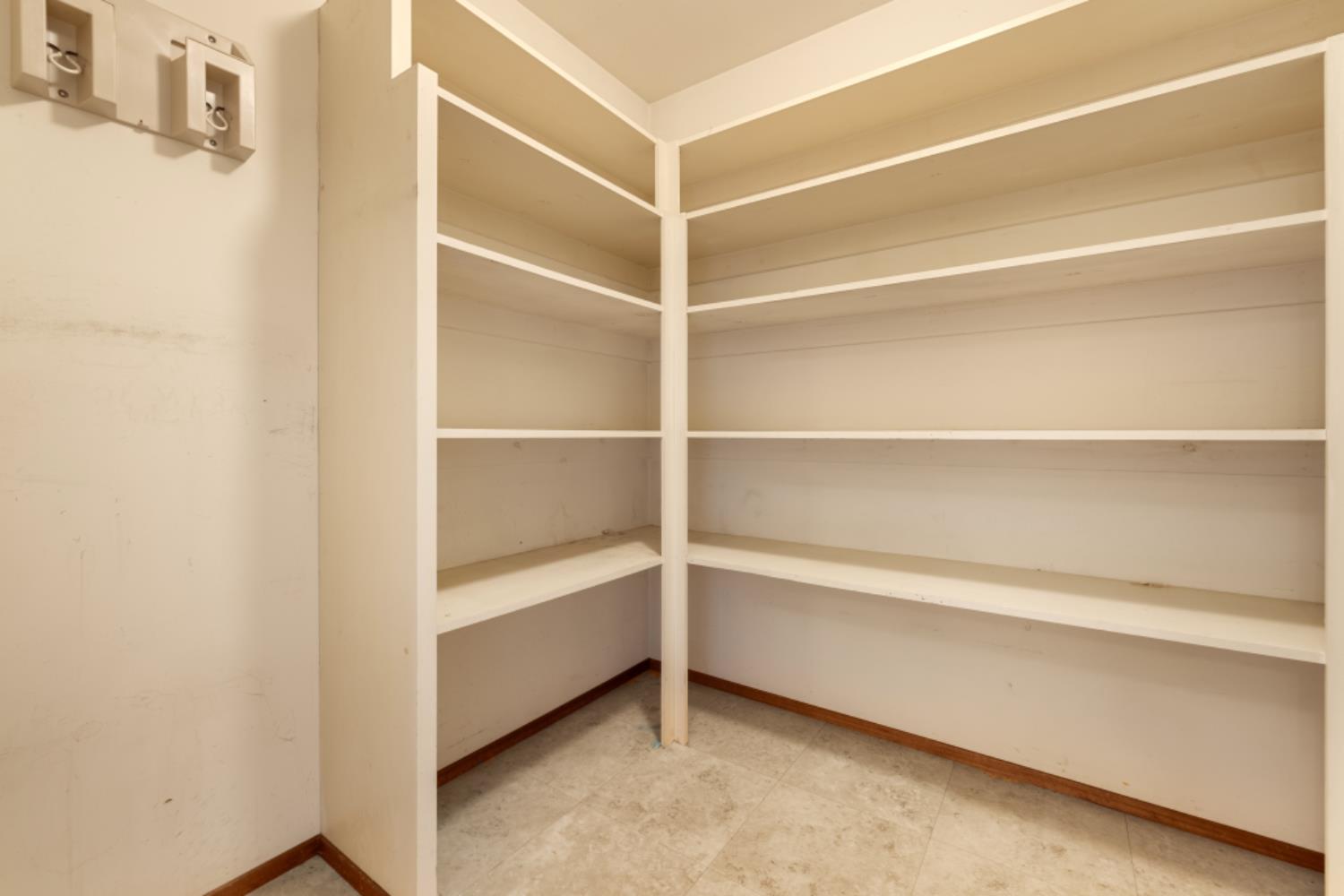 218 Brook Way Modesto, CA 95354 - Photo 38 of 55