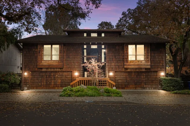 $850,000 | 218 Brook Way, Modesto, CA 95354