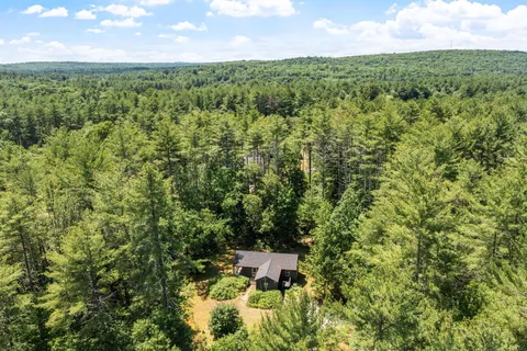 $399,000 | 12 Bohanon Bridge Road, Brookline, NH 03033
