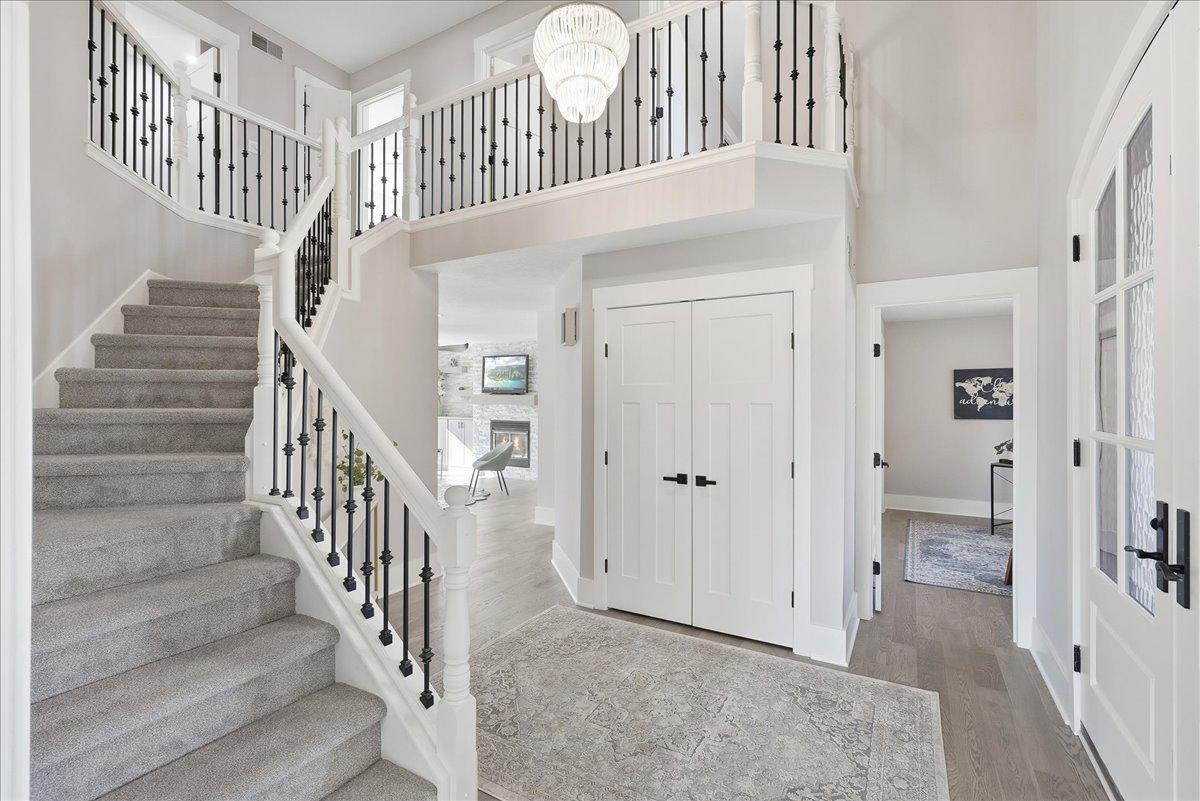 786 Harlar Circle Hudson, WI 54016 - Photo 4 of 51