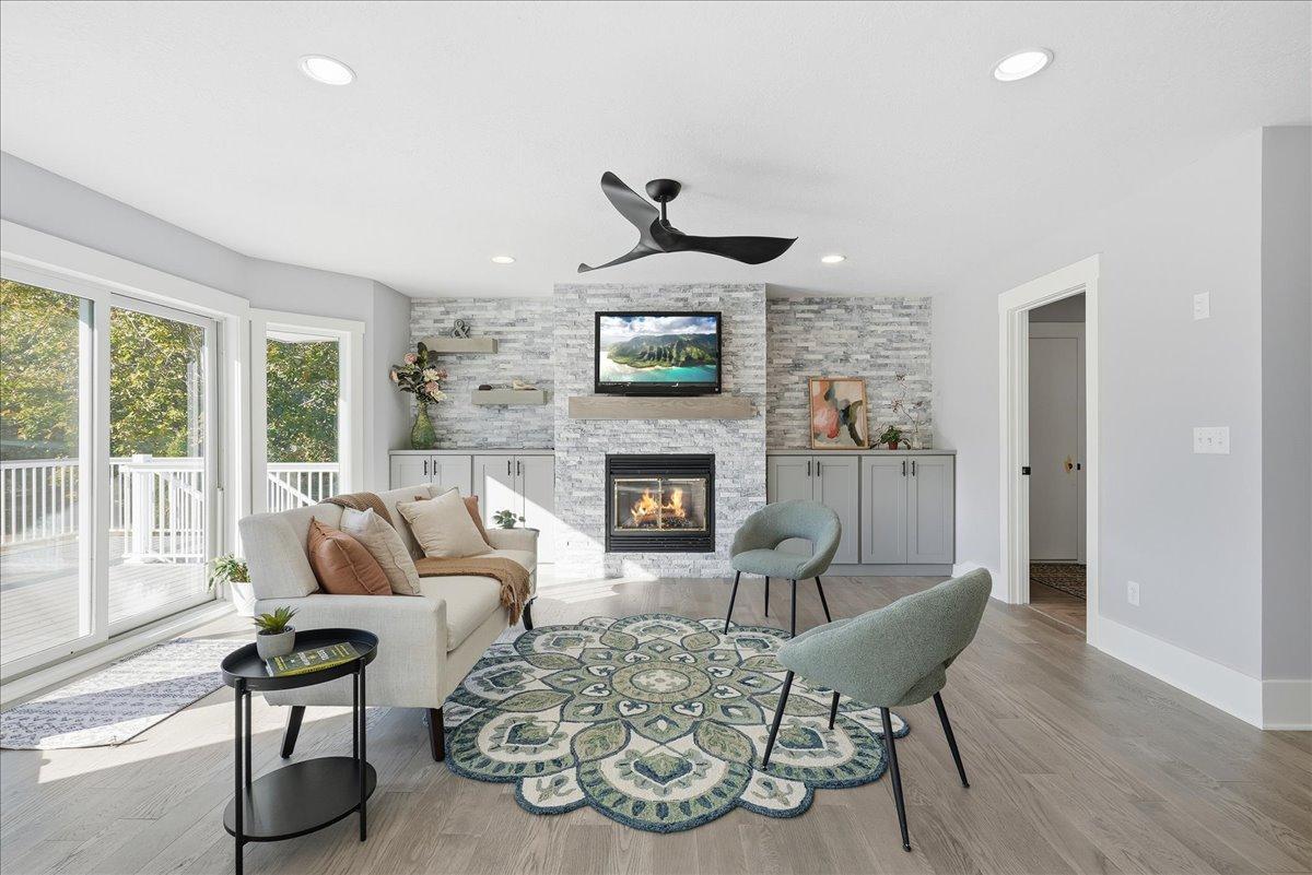 786 Harlar Circle Hudson, WI 54016 - Photo 7 of 51