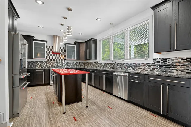 $799,000 | 25 Setting Sun Lane, Travelers Rest, SC 29690