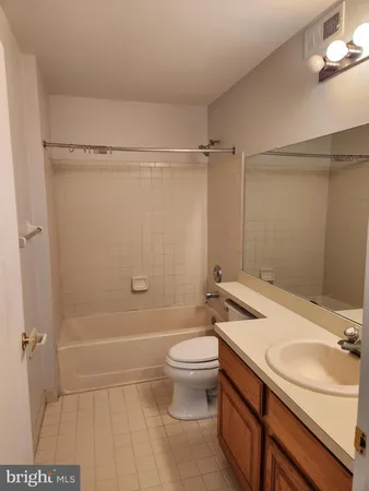 $2,150 | 4003 A Saxony Drive, Mount Laurel, NJ 08054