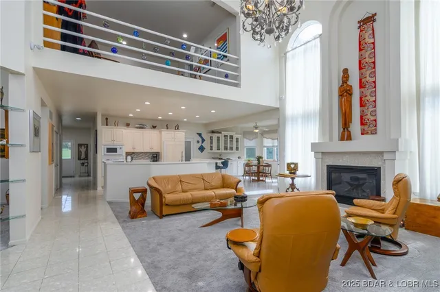 $695,000 | 121 Highland Waye, Jefferson City, MO 65101