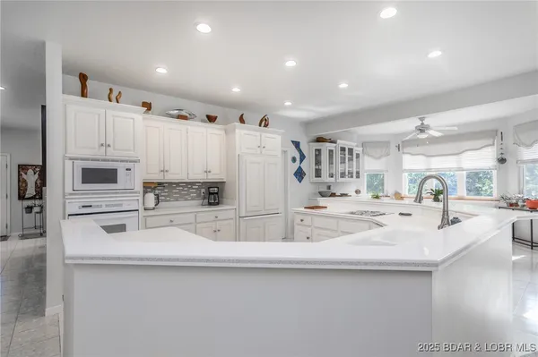 $679,900 | 121 Highland Waye, Jefferson City, MO 65101