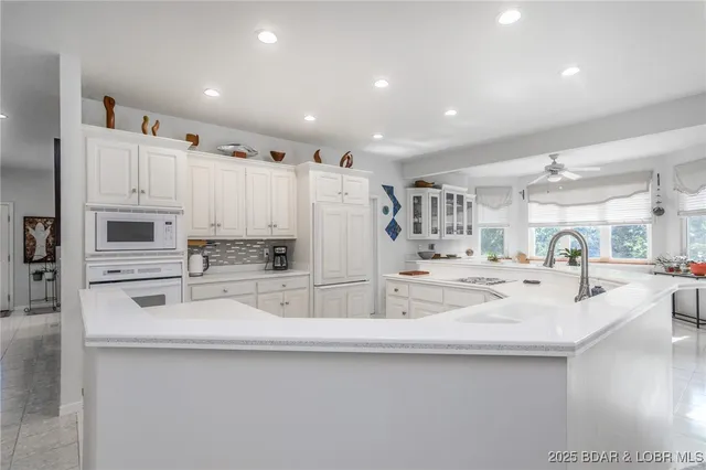 $695,000 | 121 Highland Waye, Jefferson City, MO 65101