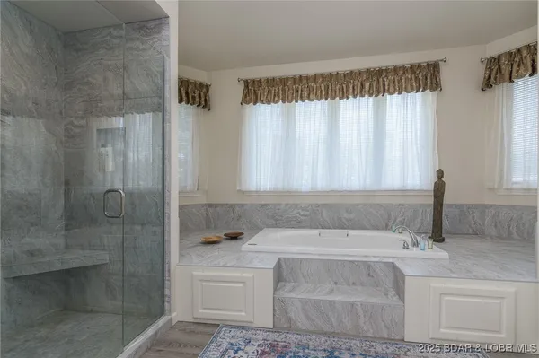 $679,900 | 121 Highland Waye, Jefferson City, MO 65101