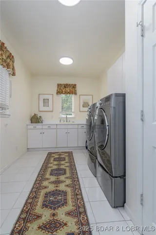 $679,900 | 121 Highland Waye, Jefferson City, MO 65101