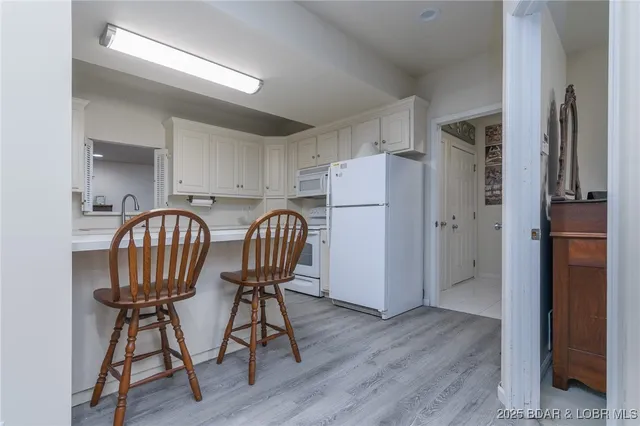 $695,000 | 121 Highland Waye, Jefferson City, MO 65101