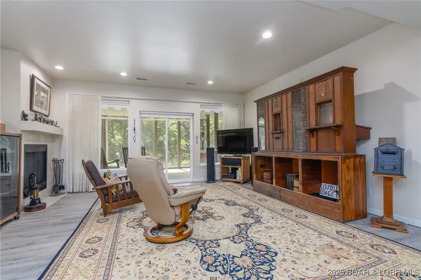 $679,900 | 121 Highland Waye, Jefferson City, MO 65101