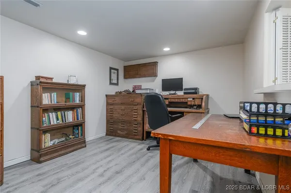 $679,900 | 121 Highland Waye, Jefferson City, MO 65101