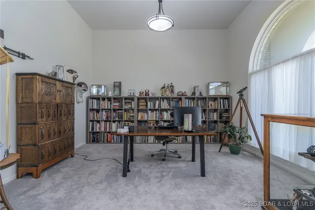 $695,000 | 121 Highland Waye, Jefferson City, MO 65101