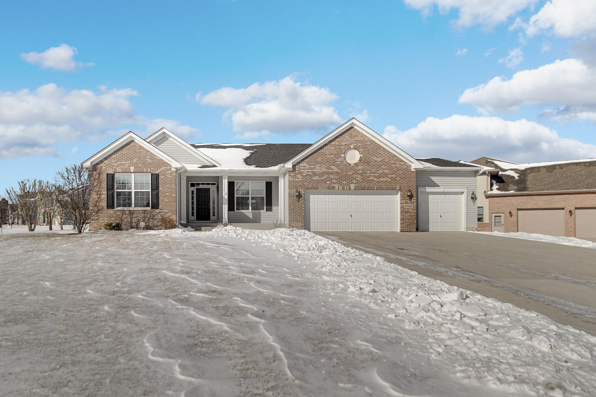 10280 California Street Crown Point, IN 46307 - Photo 2 of 30 1920x1280