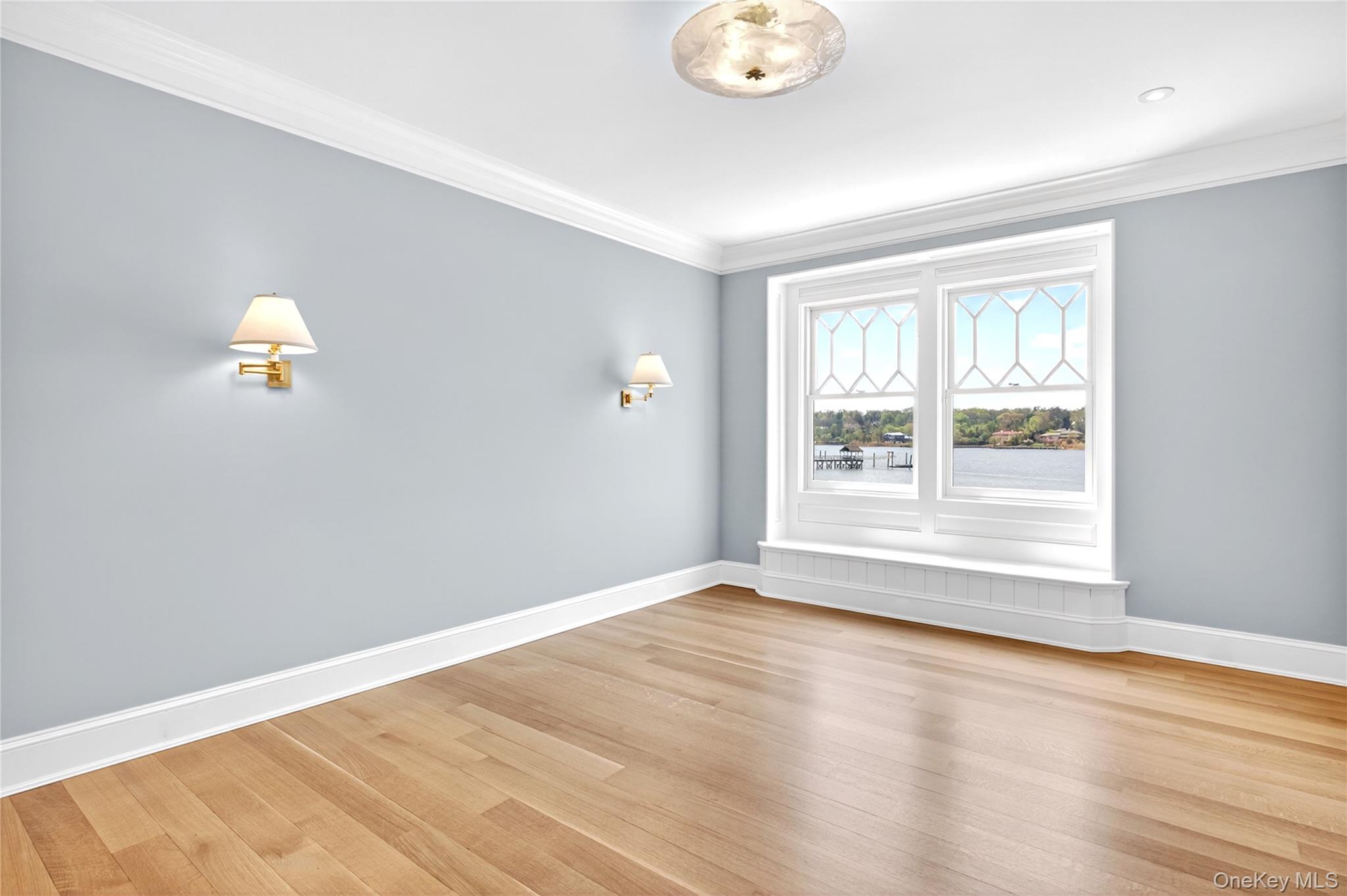 71 Lake Road Manhasset, NY 11030 - Photo 35 of 46