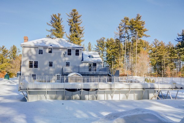 88 Mason Road Townsend, MA 01474 - Photo 5 of 30 a front view of building with outdoor seating