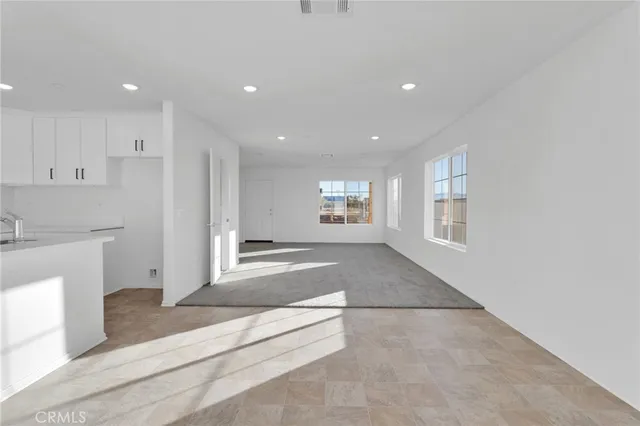 $469,900 | 10158 Kemper Avenue, Adelanto, CA 92301