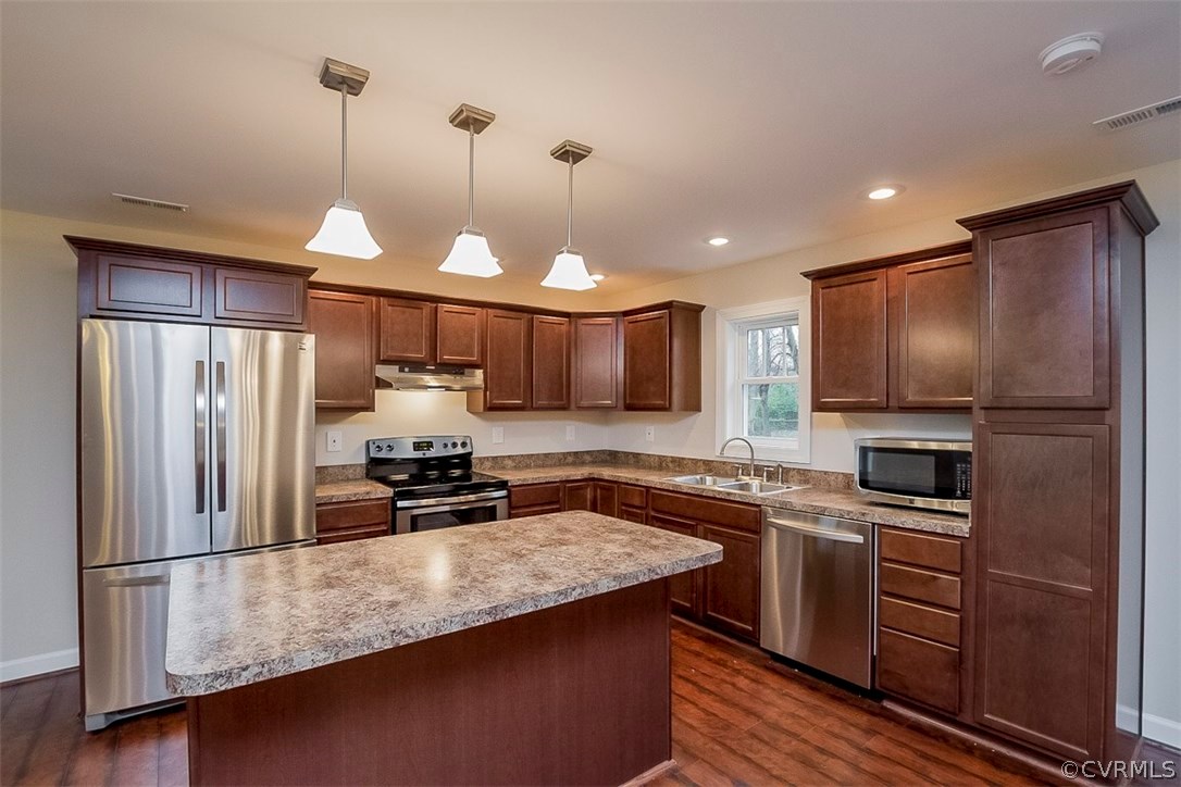19144 Sparta Road Milford, VA 22514 - Photo 3 of 23 Kitchen