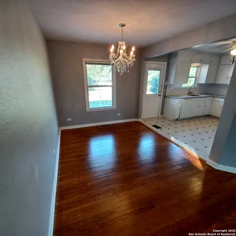 $1,795 | 353 Irvington Drive, San Antonio, TX 78209