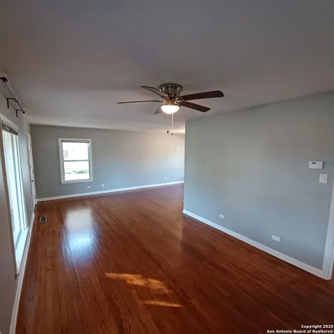 $1,795 | 353 Irvington Drive, San Antonio, TX 78209