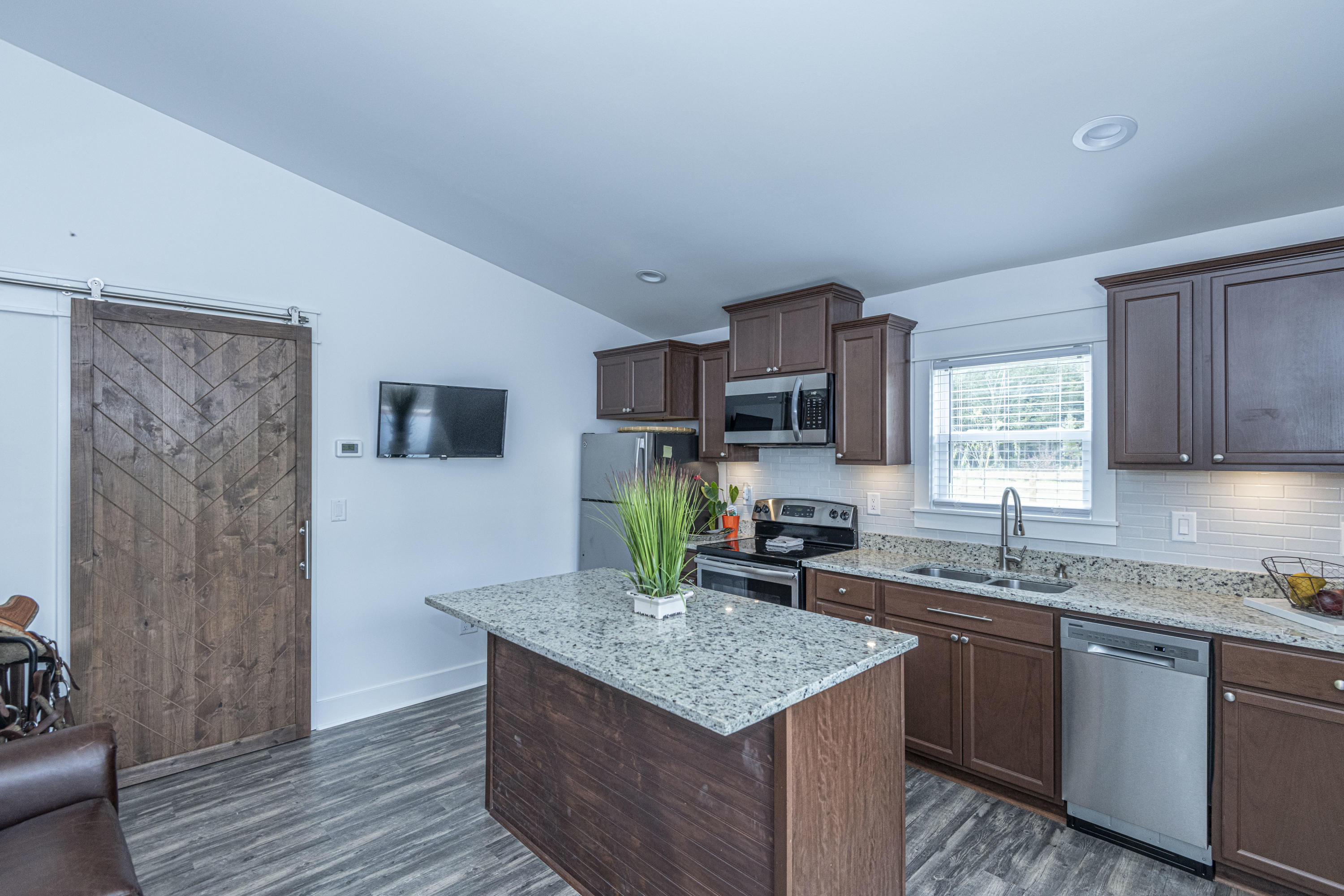 219 County Rd S-18-321 Harleyville, SC 29448 - Photo 41 of 65 Apt Kitchen
