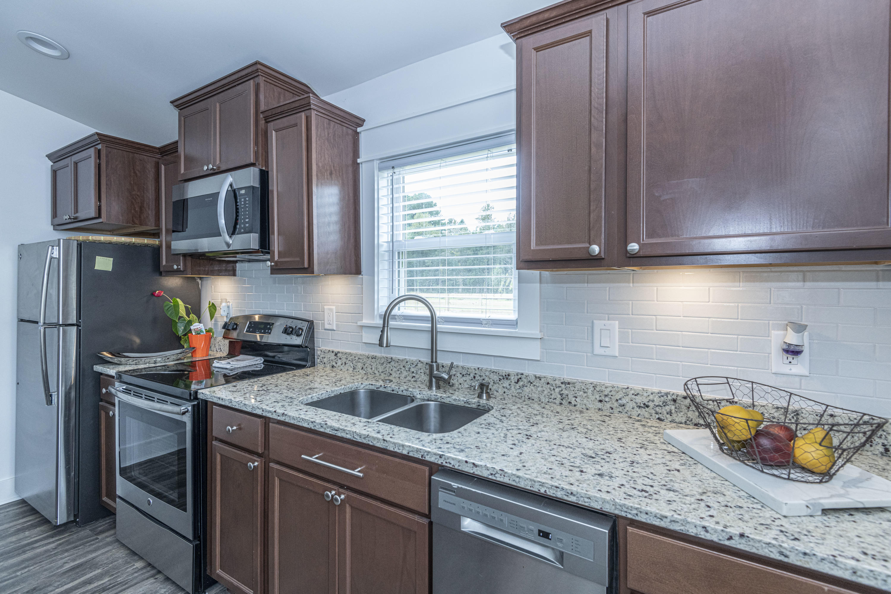 219 County Rd S-18-321 Harleyville, SC 29448 - Photo 42 of 65 Apt Kitchen