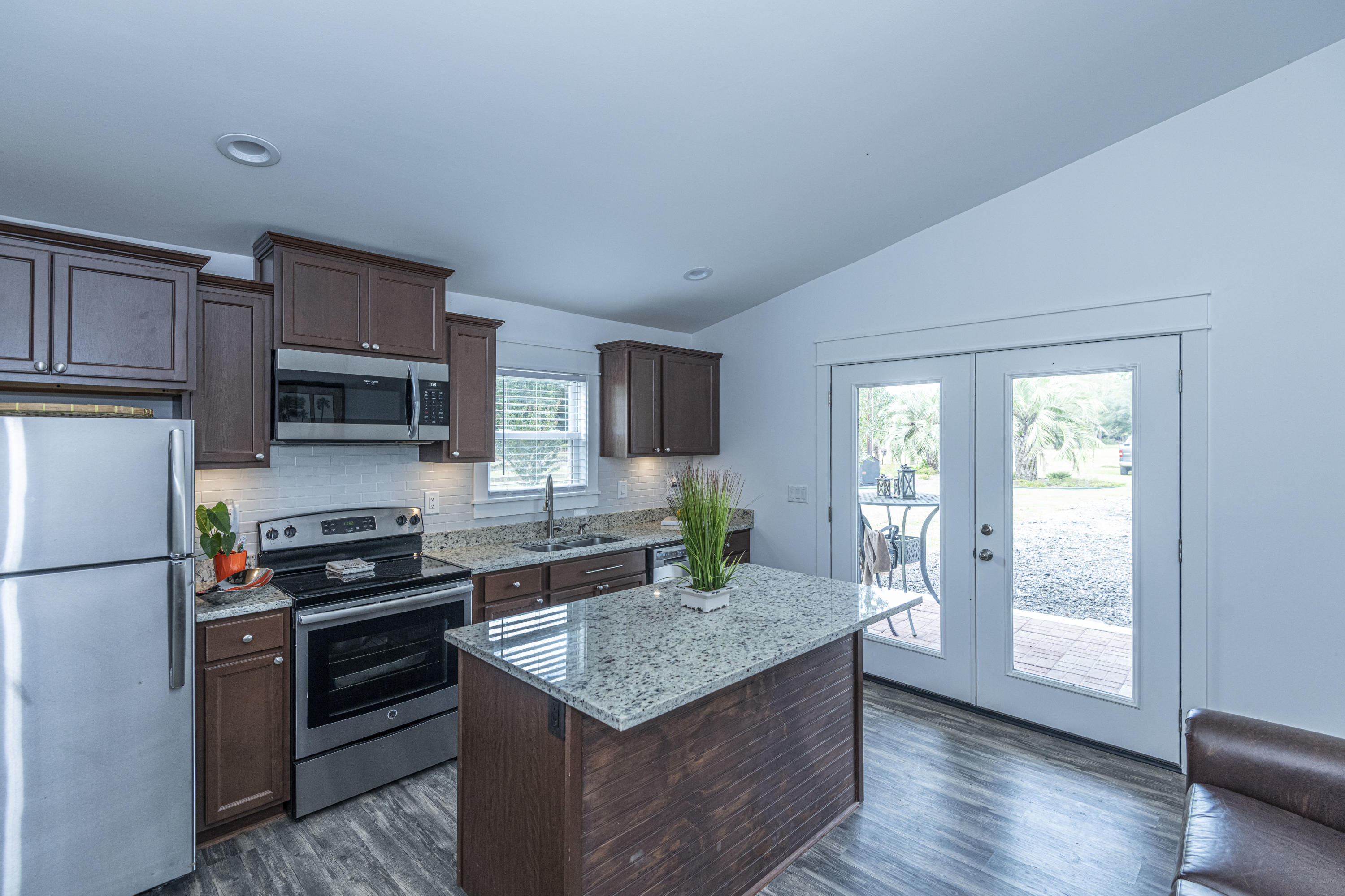219 County Rd S-18-321 Harleyville, SC 29448 - Photo 44 of 65 Apt Kitchen