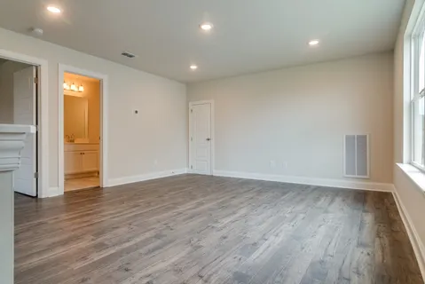 $399,000 | 2526 Elmcroft Avenue, Murfreesboro, TN 37128