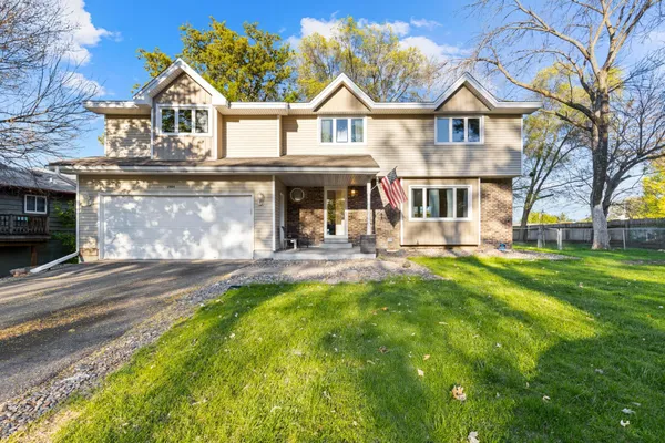 $499,900 | 2904 Silver Lake Court, St. Anthony, MN 55421
