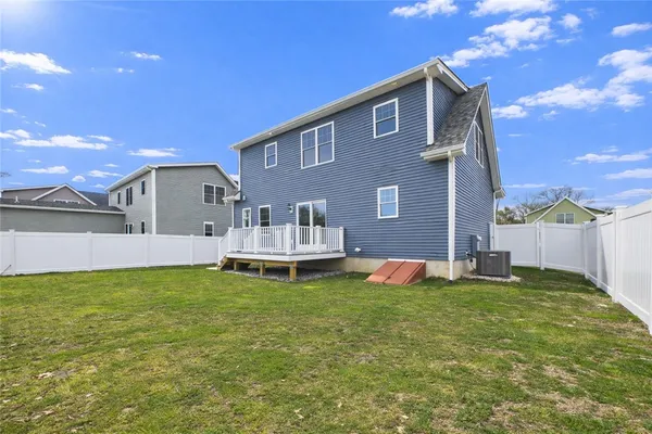 $749,900 | 42 Vespia Lane, South Kingstown, RI 02879