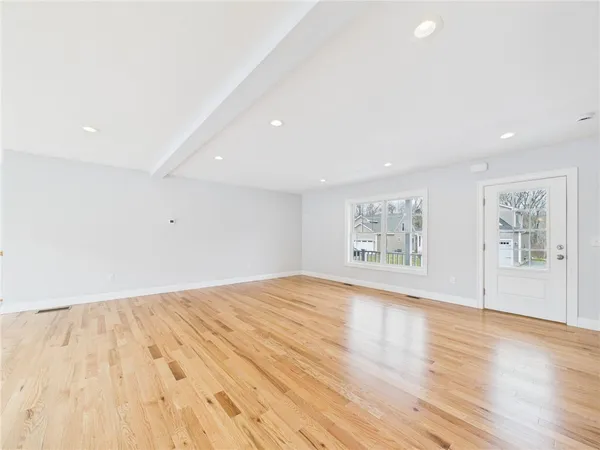 $749,900 | 42 Vespia Lane, South Kingstown, RI 02879