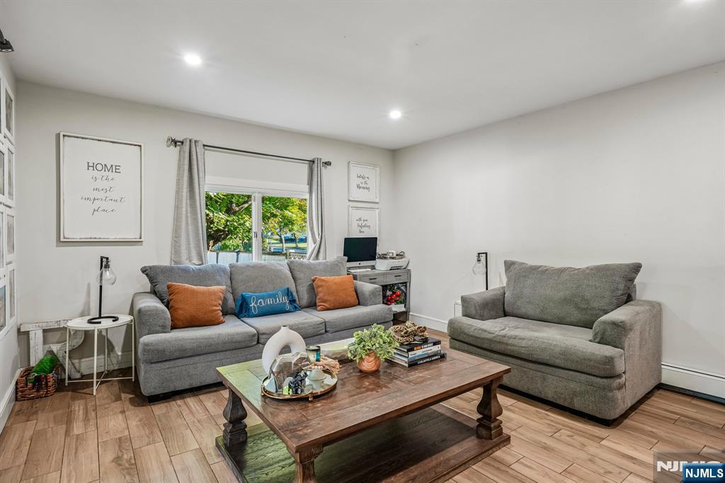 1 Raleigh Lane Wayne, NJ 07470 - Photo 12 of 26 Gallery Image 12