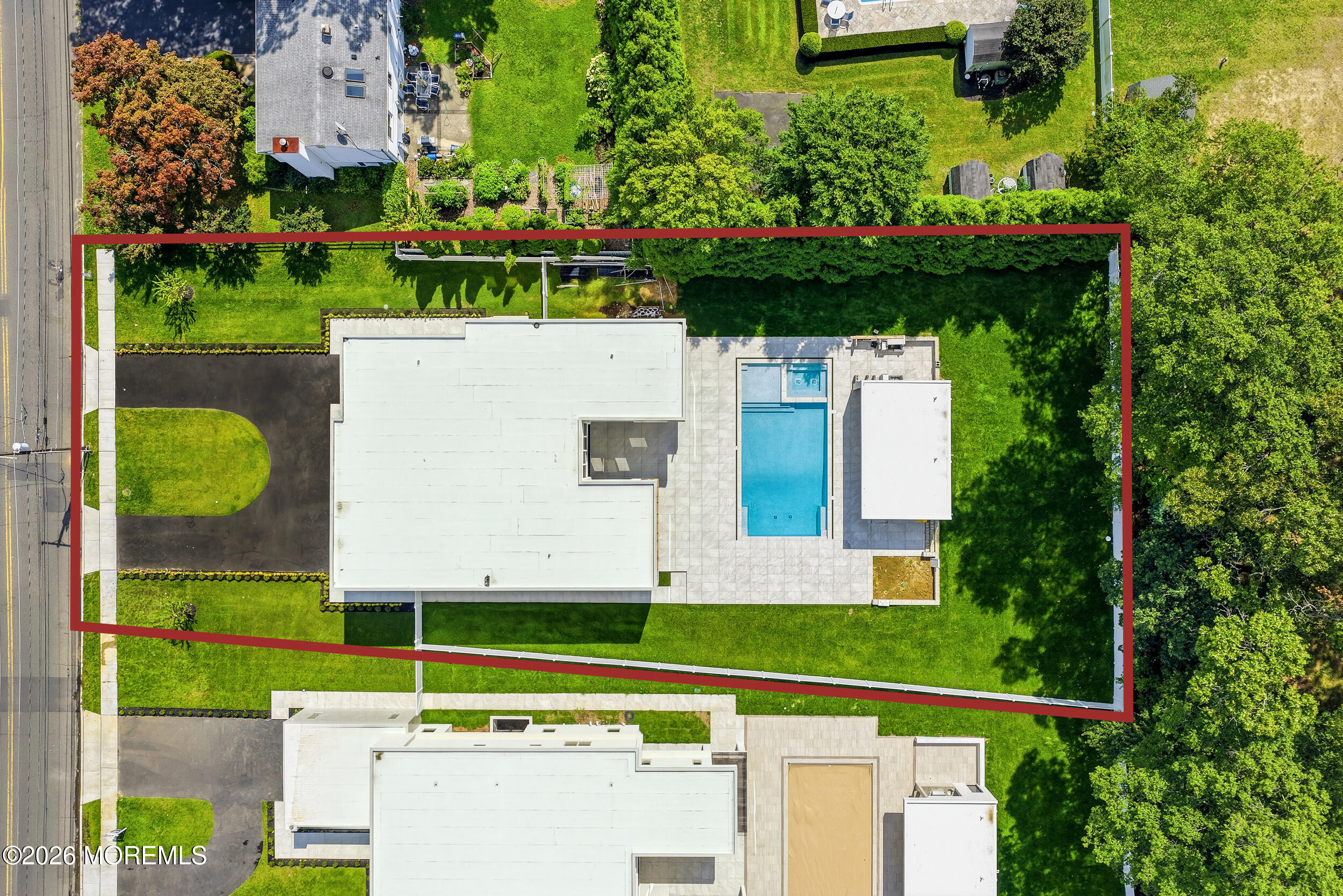 46 Whalepond Road Oakhurst, NJ 07755 - Photo 10 of 103 007