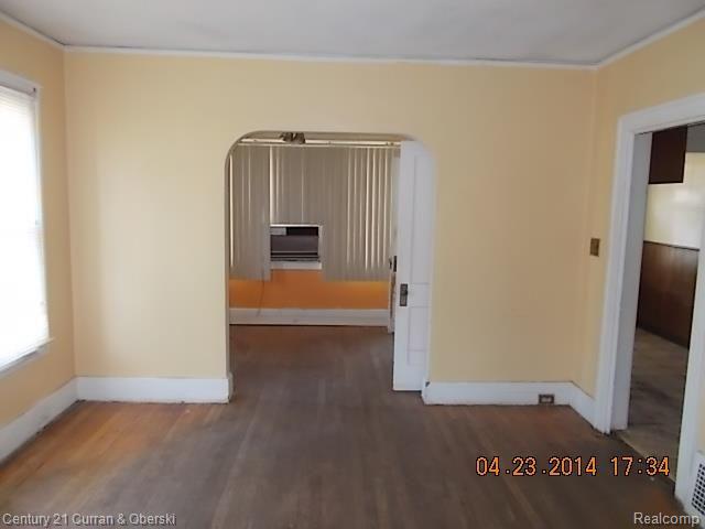 5517 Ridgewood Street Detroit, MI 48204 - Photo 12 of 26 Dining Room 1A.jpg