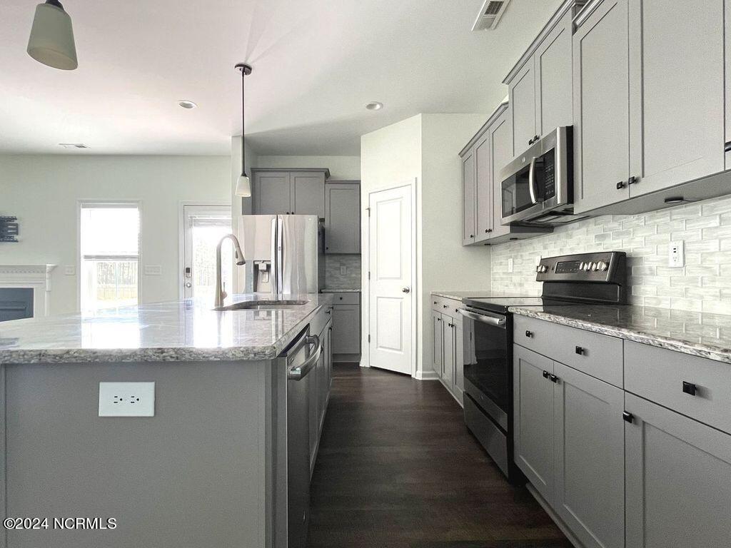 885 Carolina Road Aberdeen, NC 28315 - Photo 10 of 31