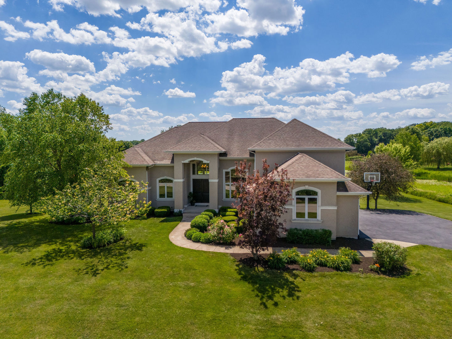 40 Stonecrest Drive Elgin, IL 60124 - Photo 1 of 63