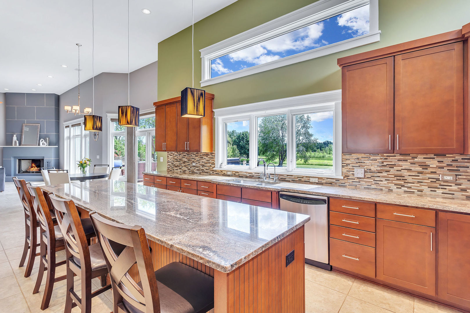 40 Stonecrest Drive Elgin, IL 60124 - Photo 14 of 63 a dining table with chairs and window